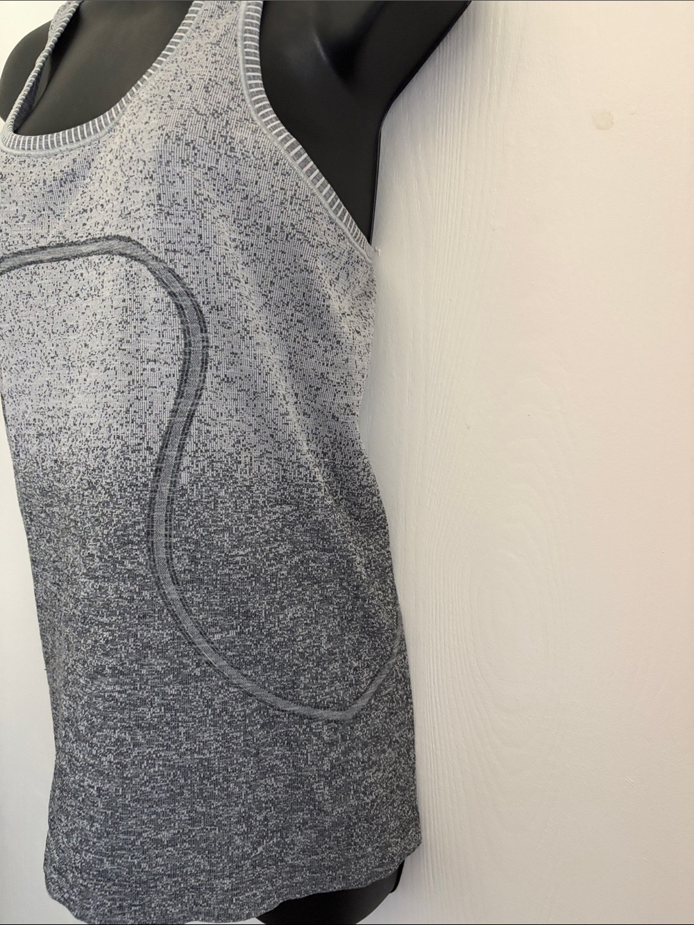 Lululemon Swiftly Tech Racerback - Picture 3 of 7